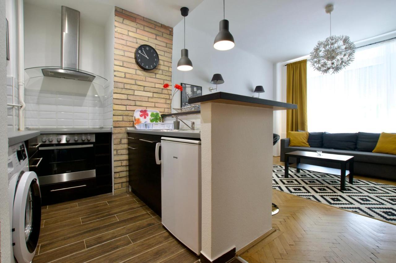 Standard Apartment By Hi5 - Center Of City Center Budapest Kültér fotó
