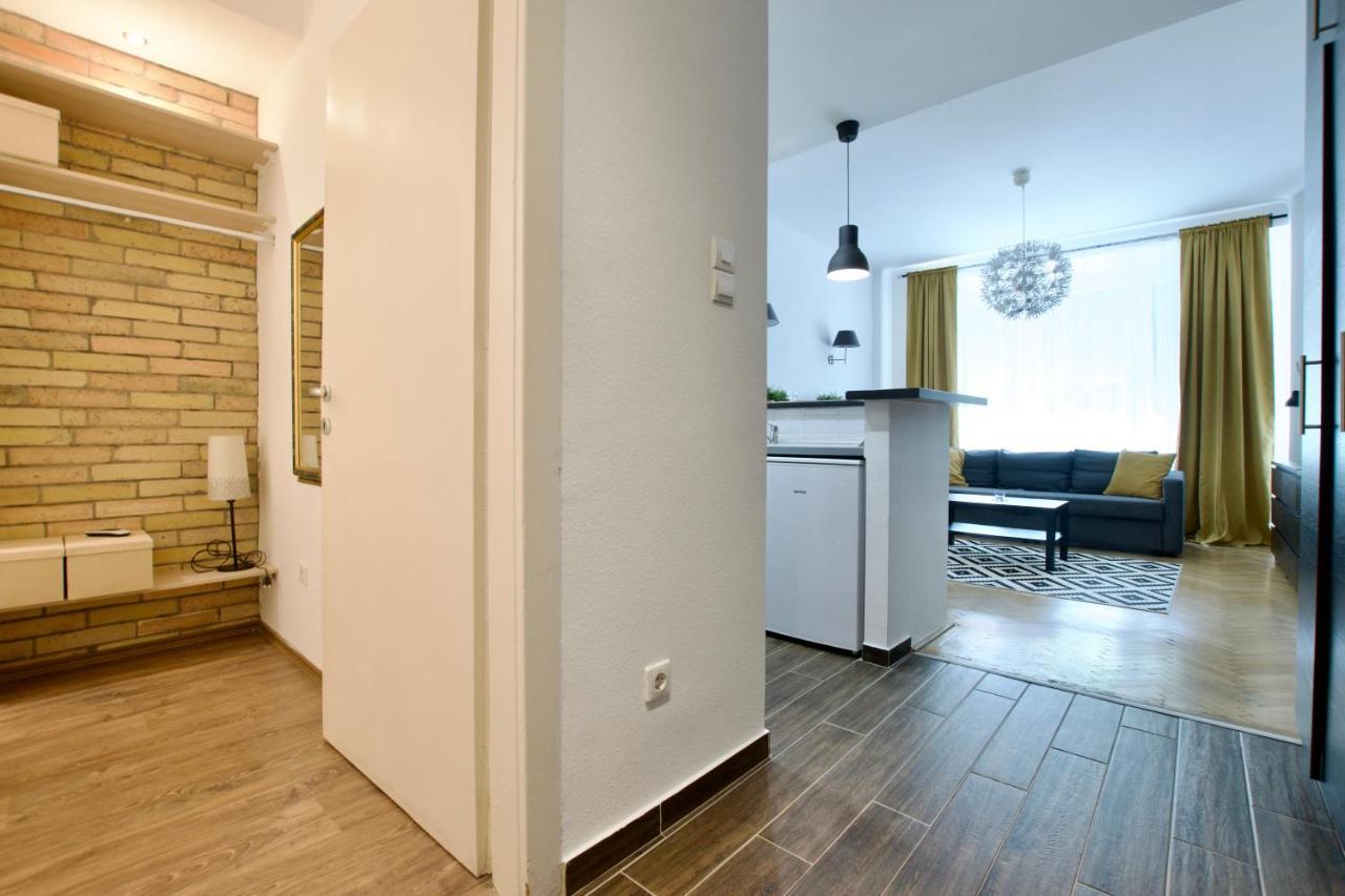 Standard Apartment By Hi5 - Center Of City Center Budapest Kültér fotó
